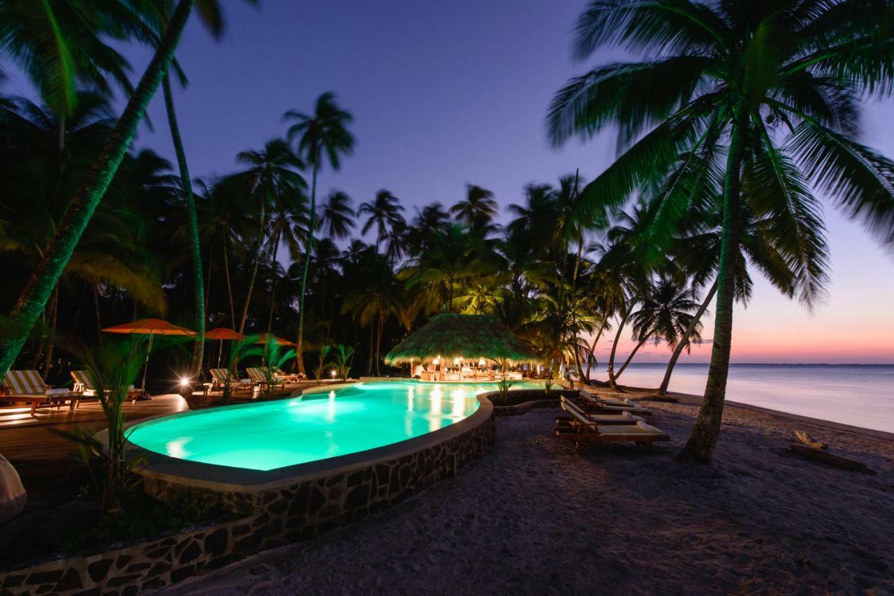 Calala Island Hotel Set Net Exterior photo