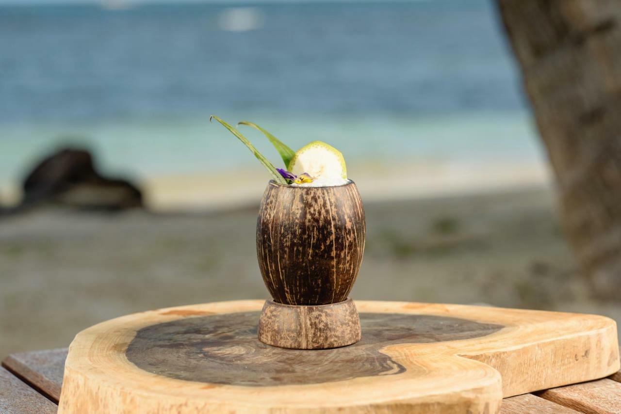 Calala Island Hotel Set Net Exterior photo